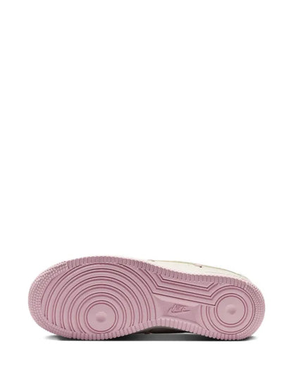 Nike Air Force 1 Low Valentine's Day