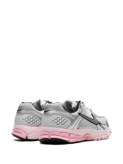 Nike Vomero 5 pink